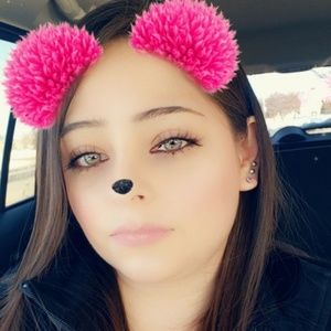 Meet your Posher, Jacqueline